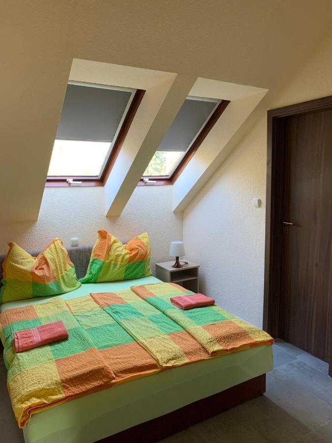 Bed and Breakfast Balaton Kinizsi Apartman Шиофок Экстерьер фото