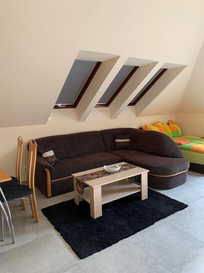 Balaton Kinizsi Apartman Шиофок Экстерьер фото