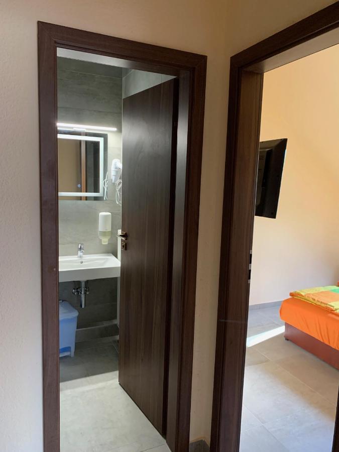 Balaton Kinizsi Apartman Шиофок Экстерьер фото